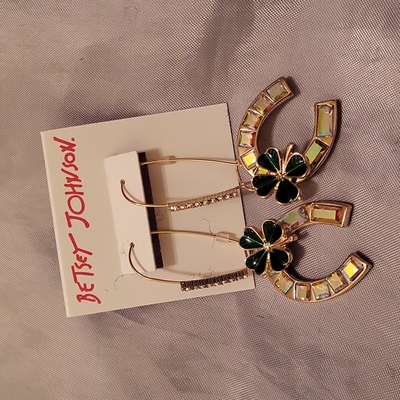 BETSEY JOHNSON Shamrock ☘️ - Picture 1 of 4
